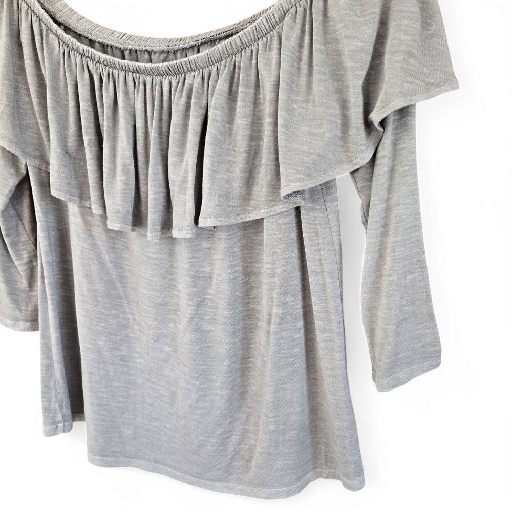 NWT American Eagle Outfitters Ruffle Off-Shoulder 3/4 Sleeve Top Gray Womens M - Picture 3 of 7